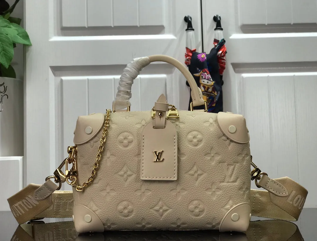 Designer Handbags - LOV - 5988