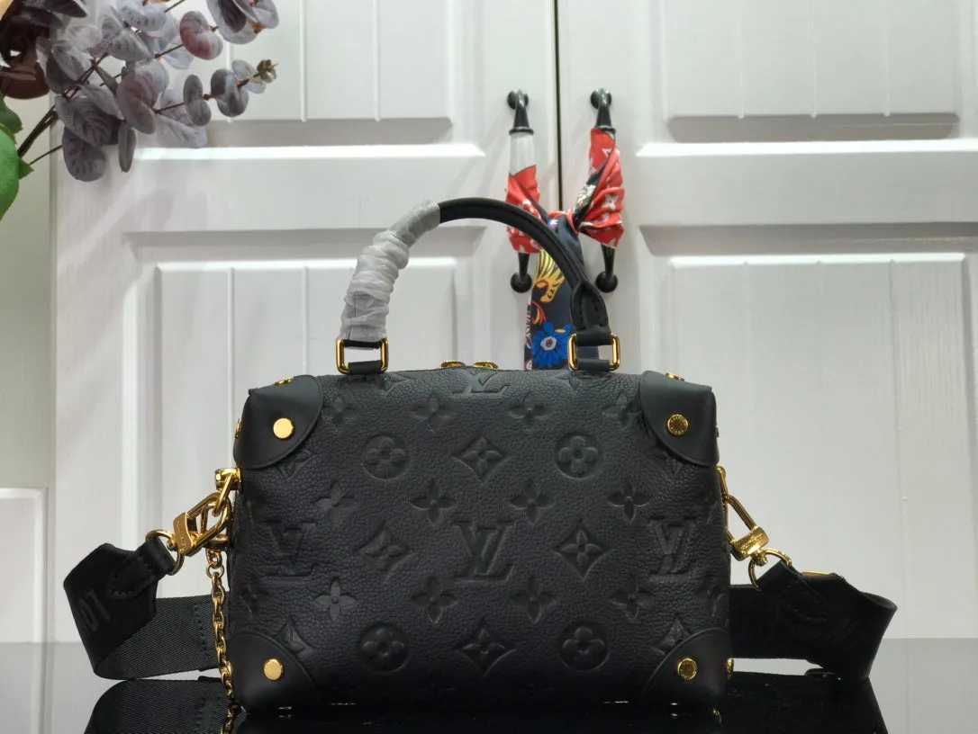 Designer Handbags - LOV - 5988