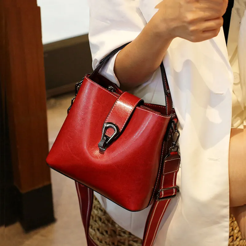 Mary Woman Leather Bucket Small Shoulder Bag