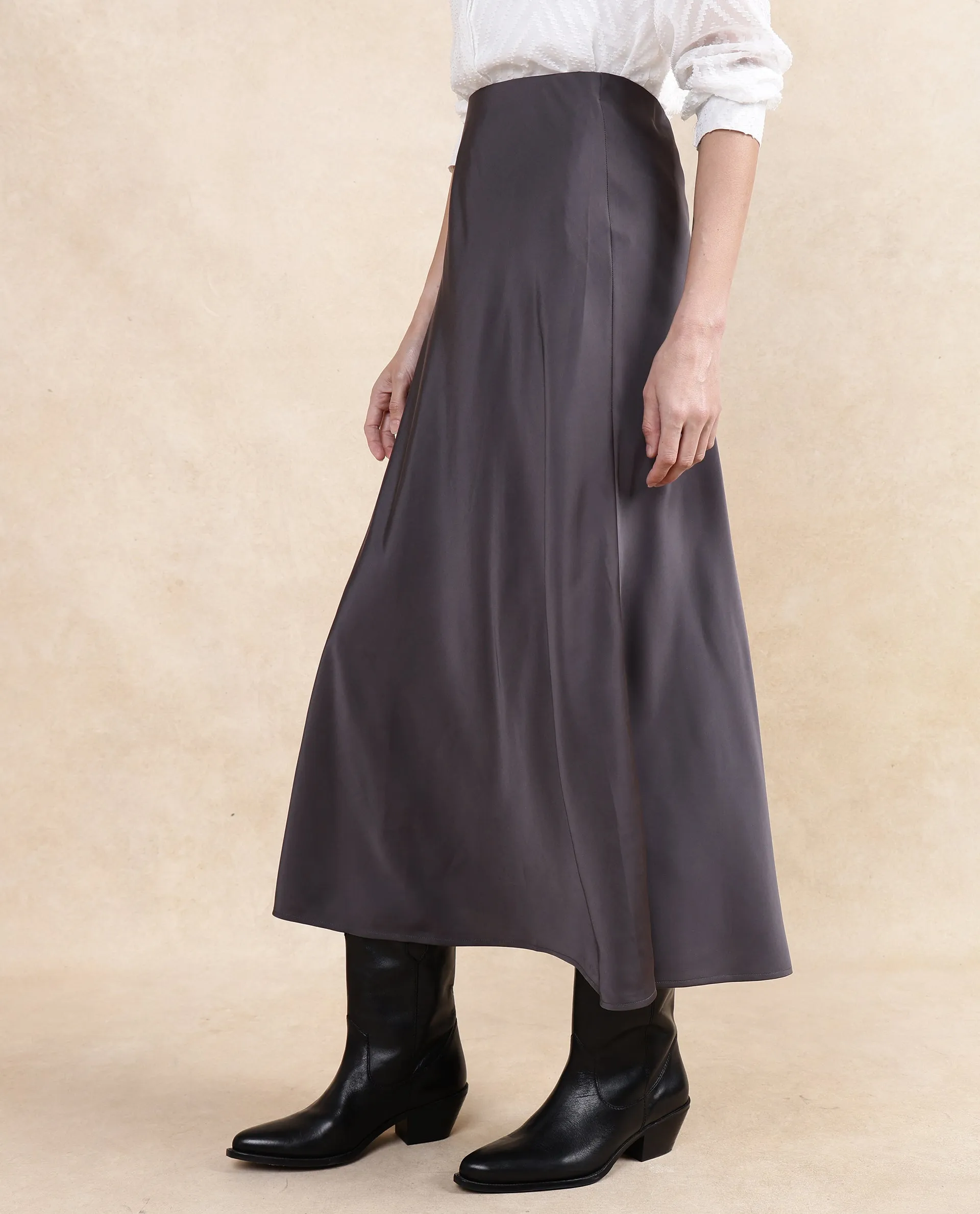 Rareism Women Niyano Grey Satin Ankle Length Plain Skirt