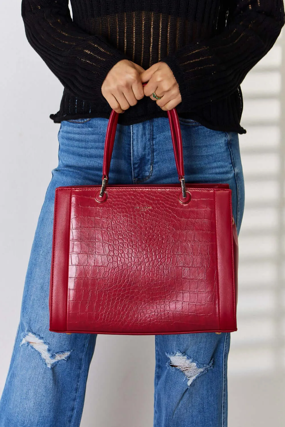 Textured PU Leather Handbag - Stylish &amp; Durable Choice